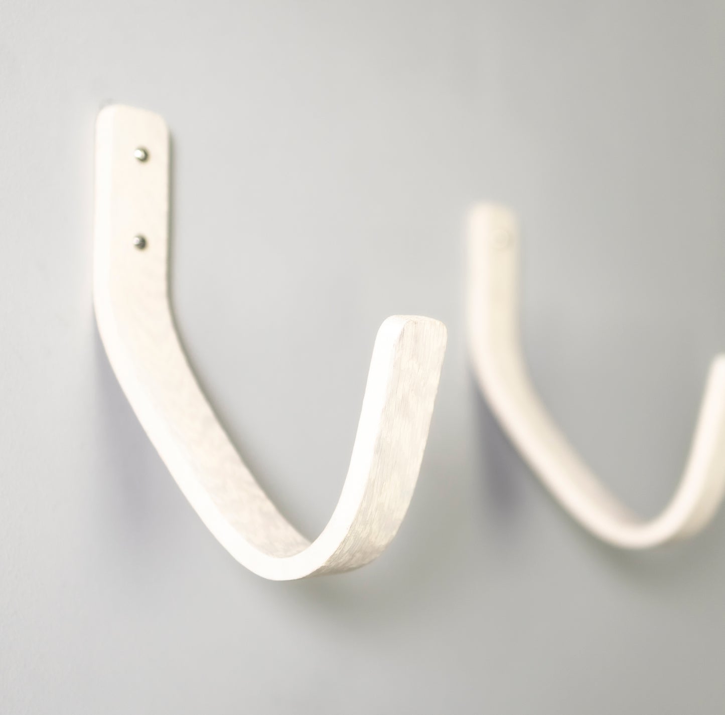 White Oak Longboard Surfboard Wall Mount | Waves 2.0 Vertical Rack | Handcrafted in UK