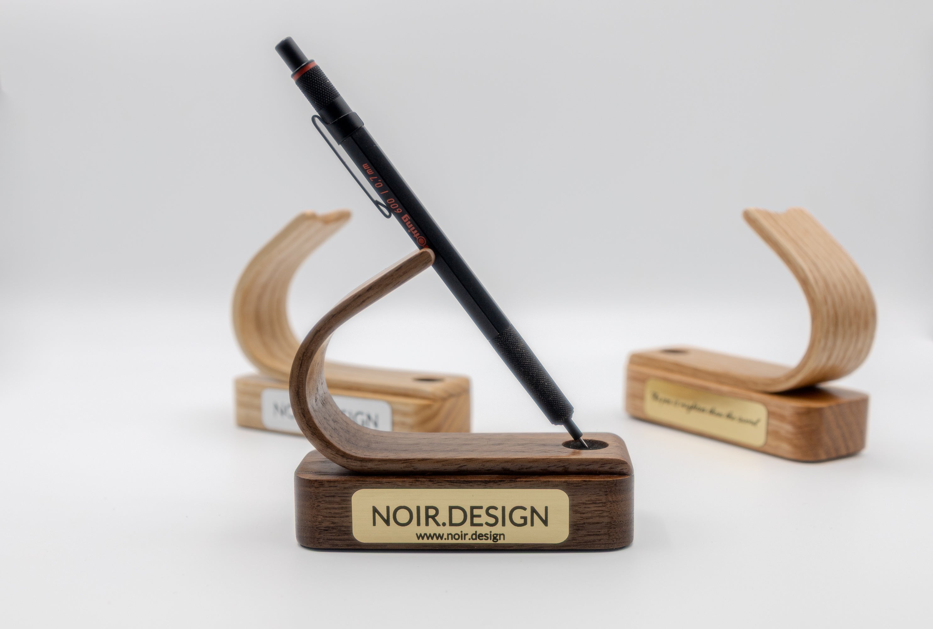 corporate gift - luxury pen stand
